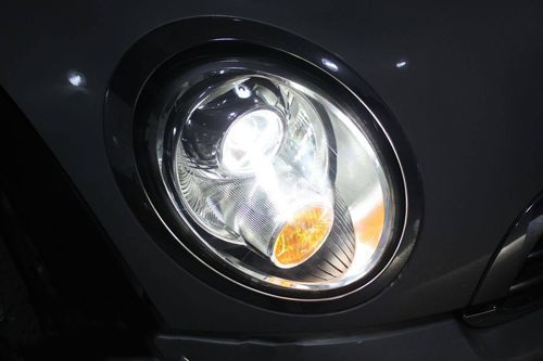 面对来势汹汹的 价格战 汽车照明企业需从这三点发力